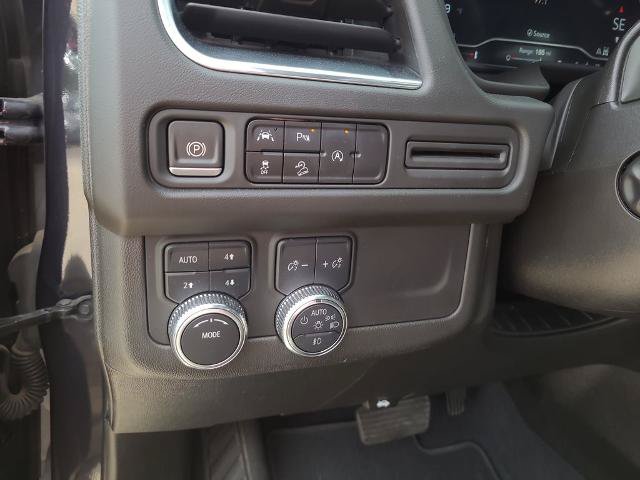 Used 2023 GMC Yukon AT4 AWD/4WD image 27