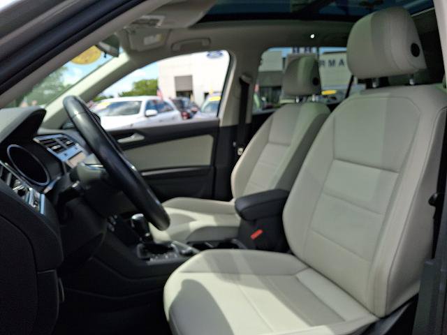 Used 2019 Volkswagen Tiguan SE AWD/4WD image 14