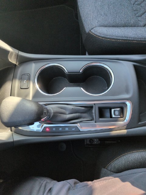 Used 2022 Chevrolet Equinox LT FWD image 44
