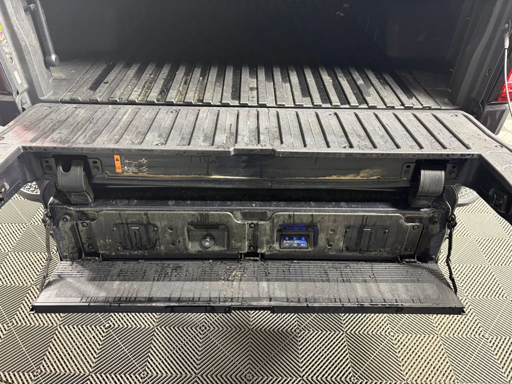 Used 2023 GMC Sierra 1500 Denali Ultimate image 34