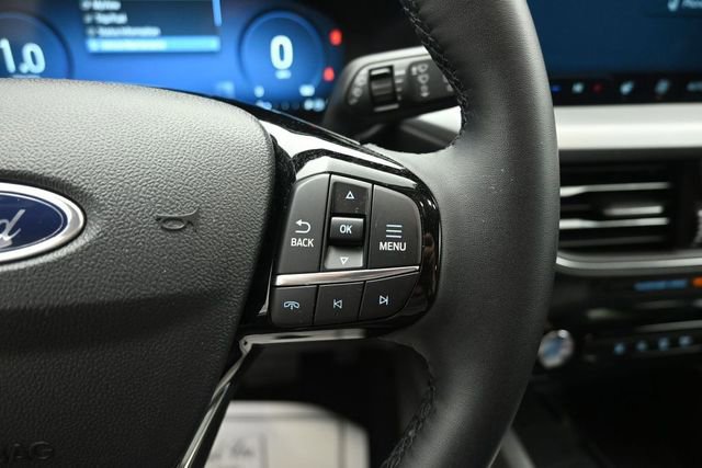 Certified 2025 Ford Escape Platinum AWD/4WD image 30