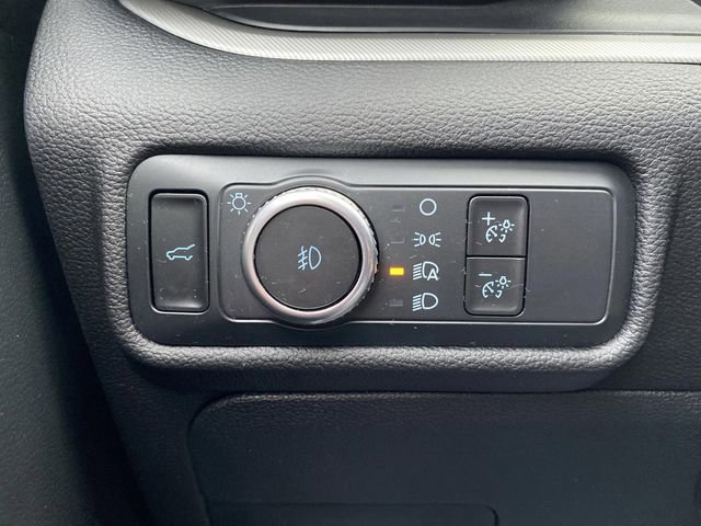 Certified 2022 Ford Explorer XLT w/ Equipment Group 202A image 25