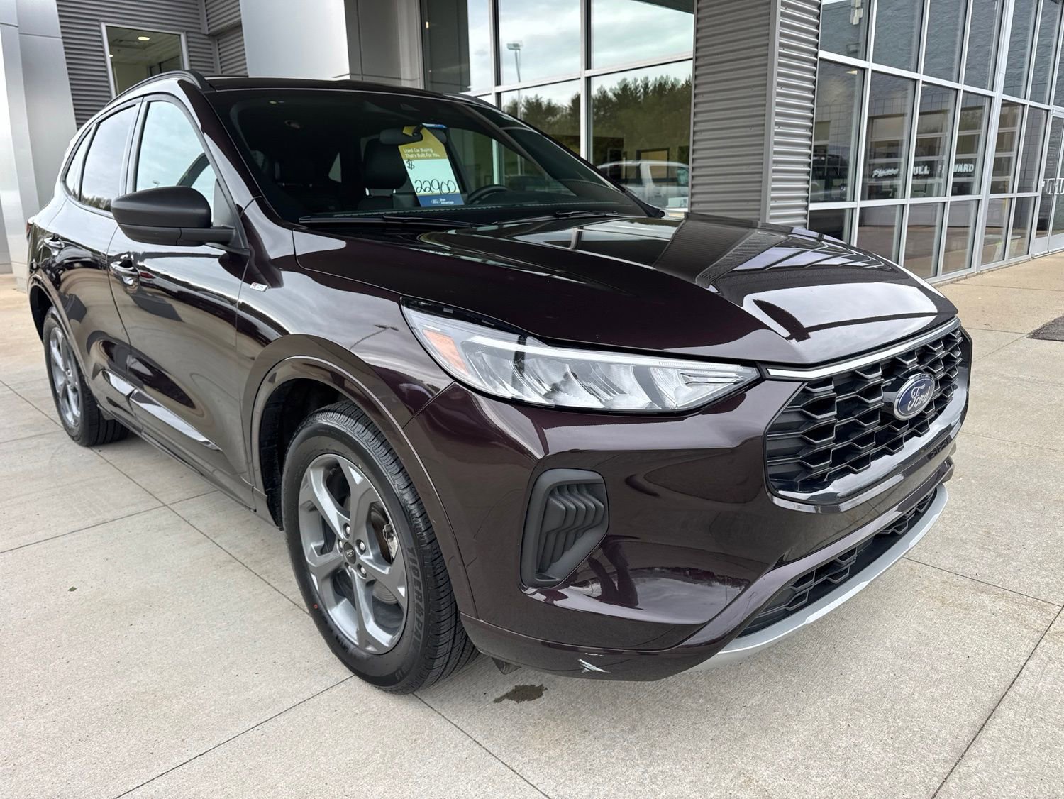 Certified 2023 Ford Escape ST-Line w/ Tech Pack #1 AWD/4WD image 11