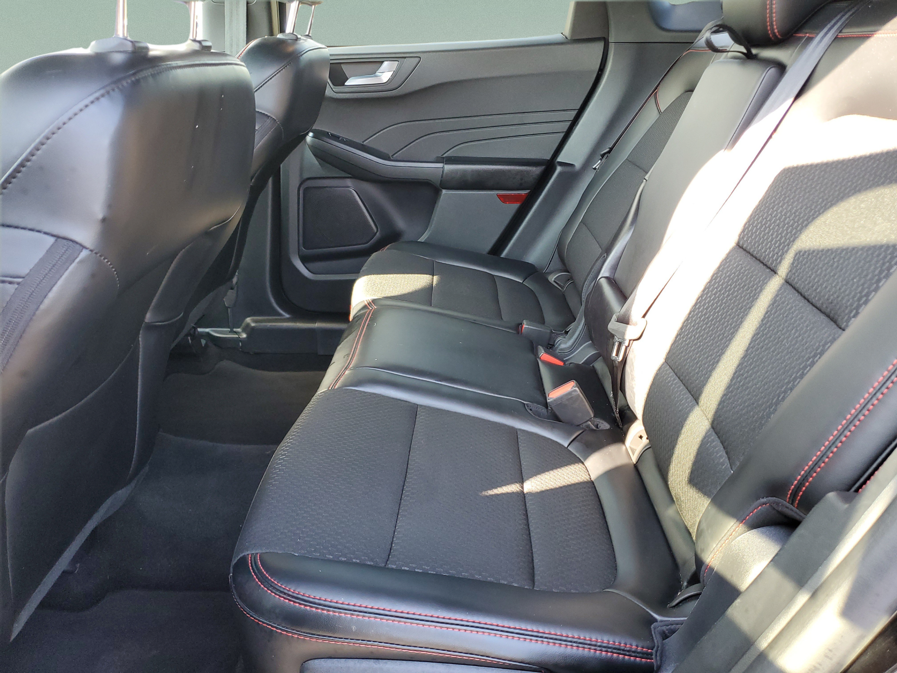 Certified 2025 Ford Escape ST-Line FWD image 8