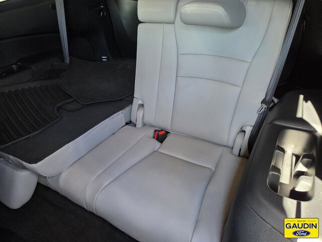 Used 2022 Honda Pilot Touring image 12