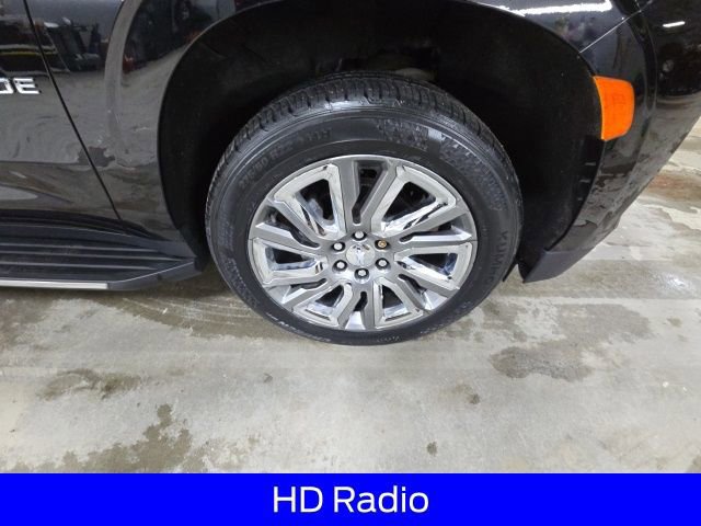 Used 2021 Chevrolet Tahoe Premier w/ Premium Package image 12