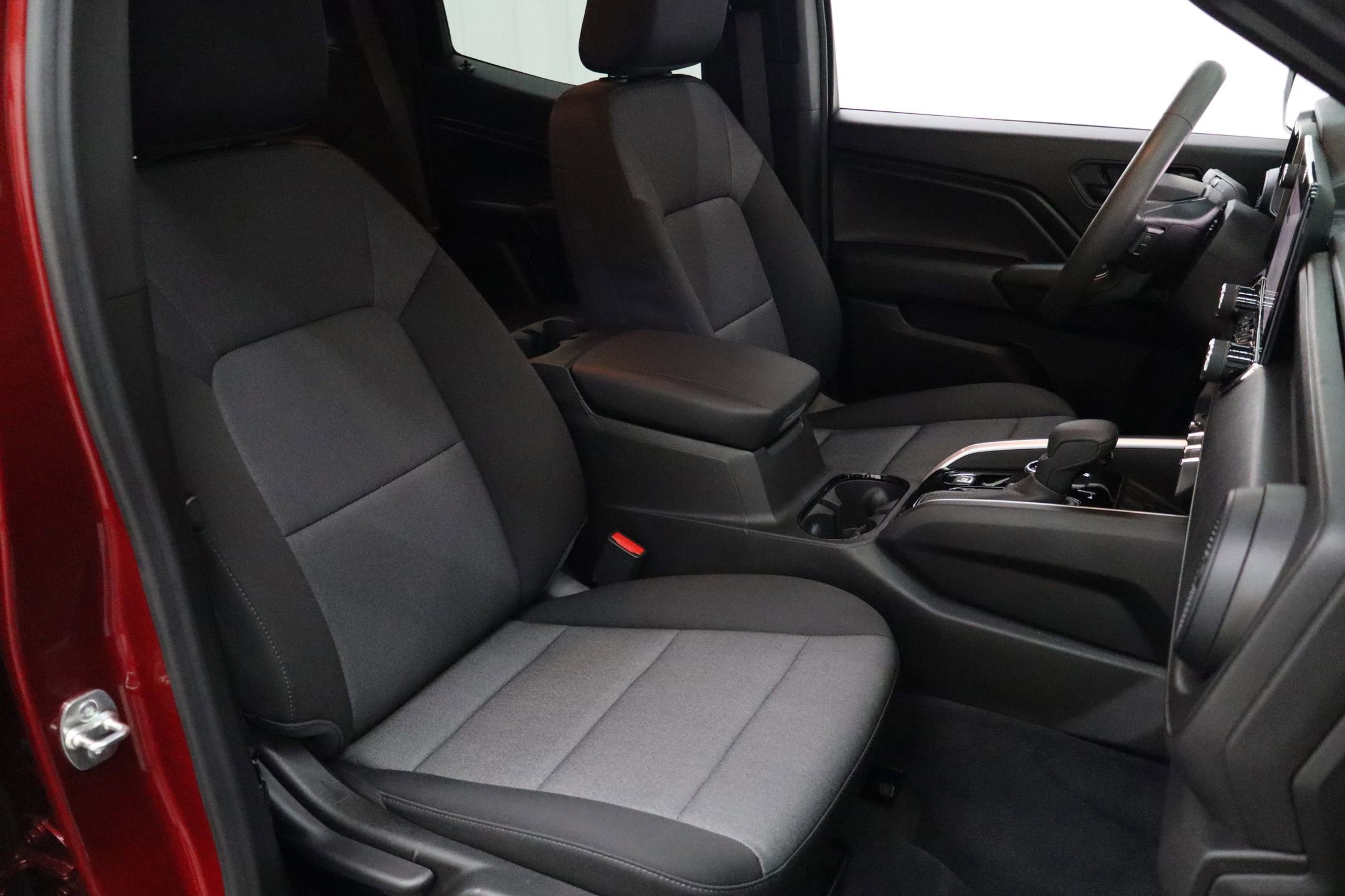 Used 2025 Chevrolet Colorado Trail Boss image 28