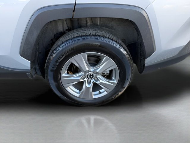 Used 2024 Toyota RAV4 XLE AWD/4WD image 22