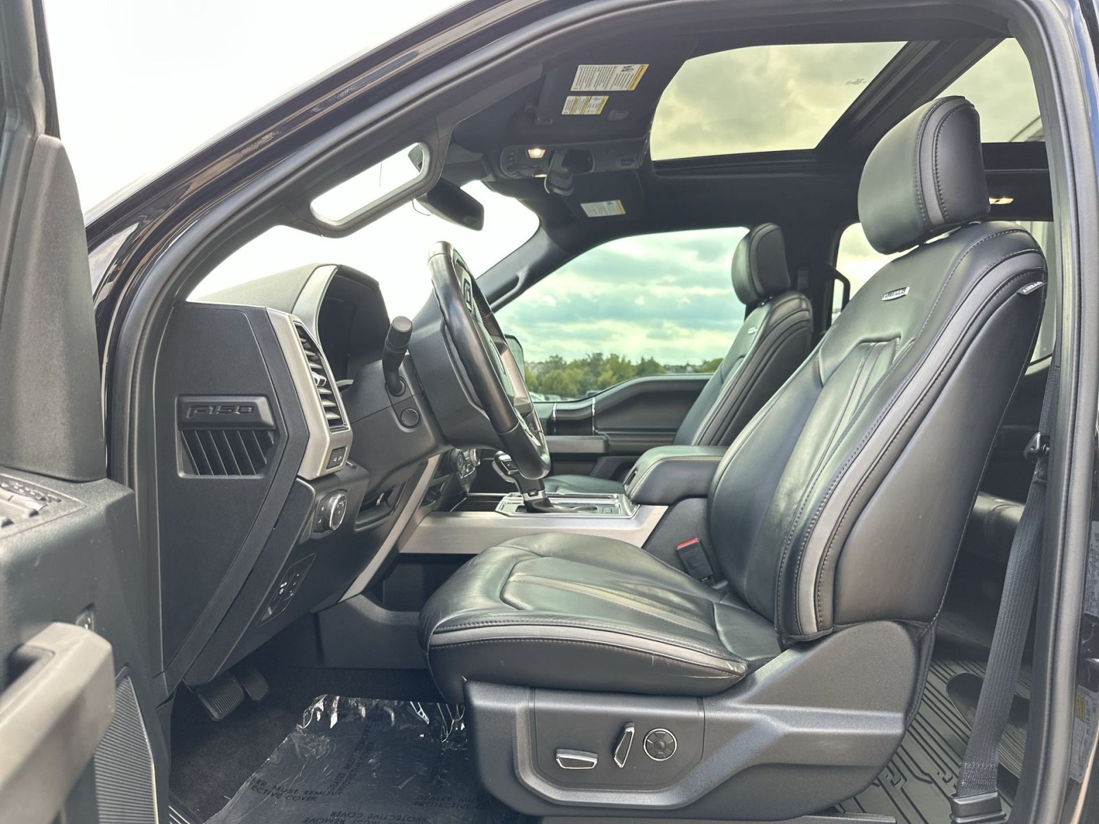 Certified 2019 Ford F150 Platinum w/ Equipment Group 701A Luxury AWD/4WD image 14