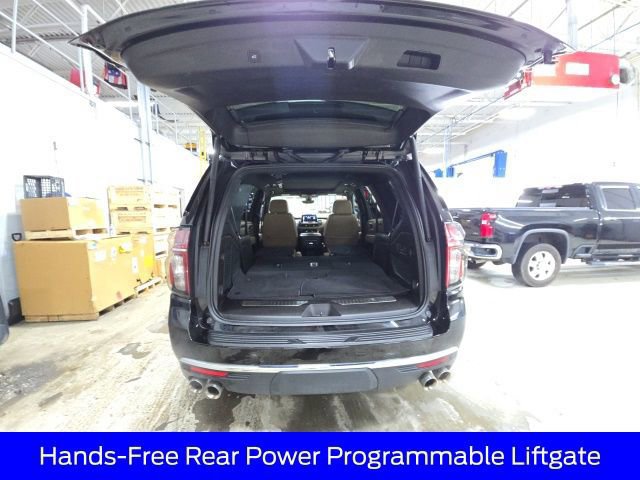 Used 2021 Chevrolet Tahoe Premier w/ Premium Package image 18