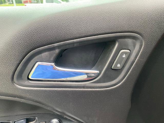Used 2018 Chevrolet Colorado LT AWD/4WD image 14