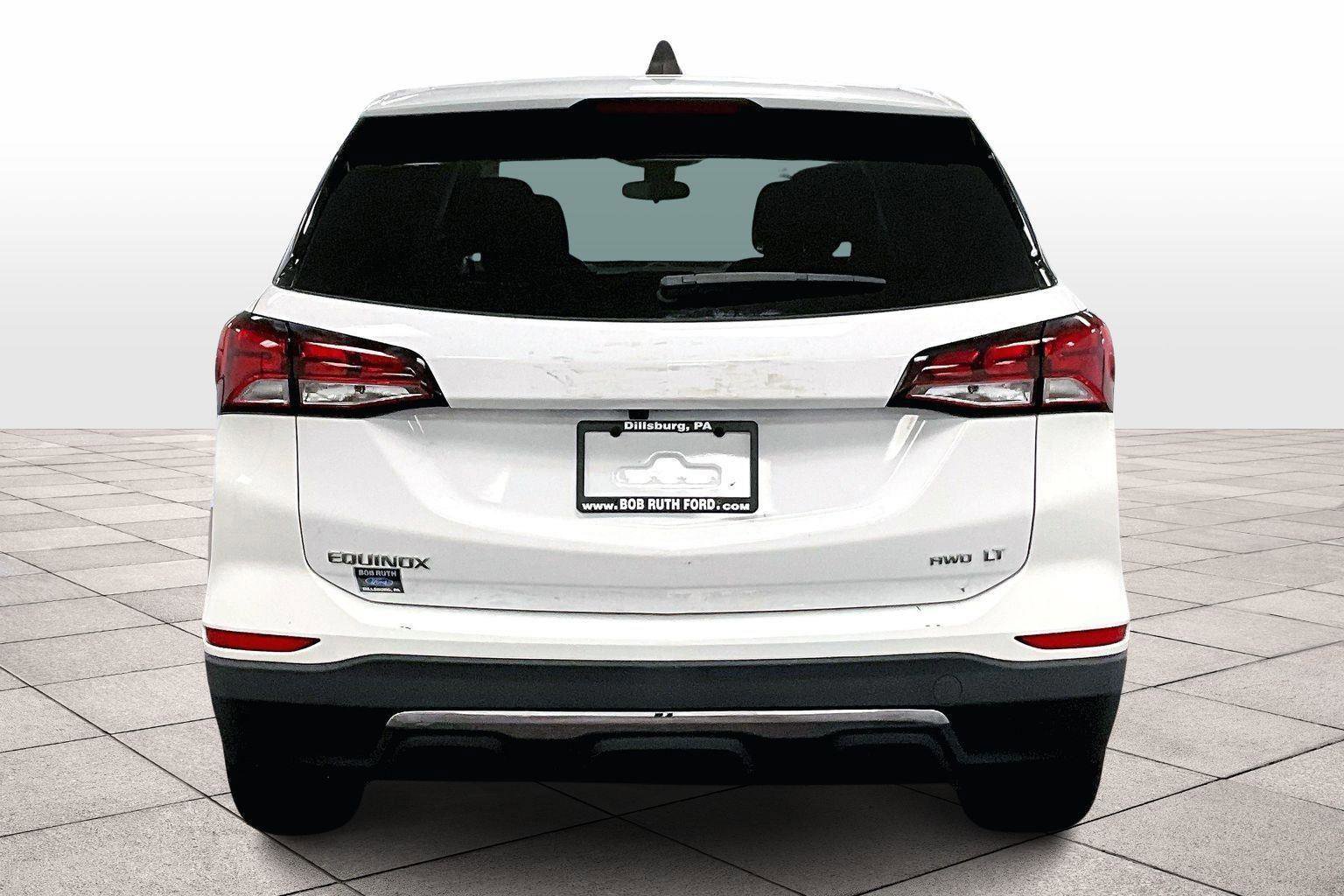 Used 2022 Chevrolet Equinox LT image 2