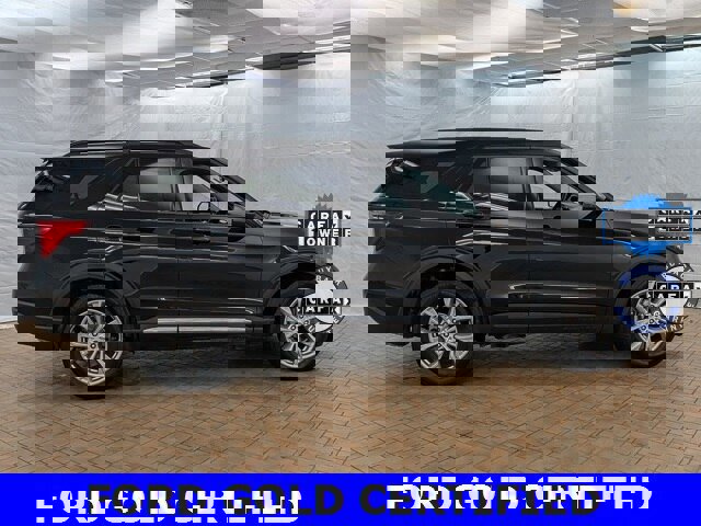 Certified 2023 Ford Explorer XLT w/ Equipment Group 202A image 6