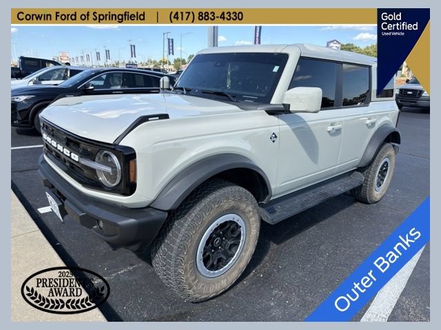 Certified 2025 Ford Bronco Outer Banks w/ Sasquatch Package AWD/4WD image 1
