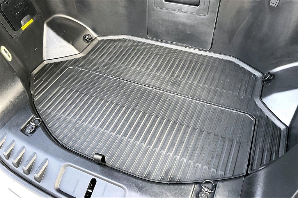 Certified 2022 Ford F150 Lightning Platinum image 35