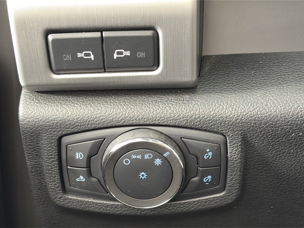 Certified 2020 Ford F350 Platinum w/ Tremor Off-Road Package image 25