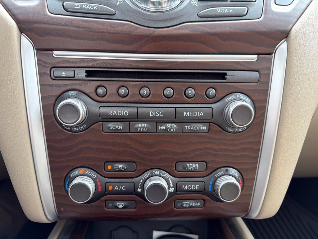Used 2017 Nissan Pathfinder Platinum AWD/4WD image 54