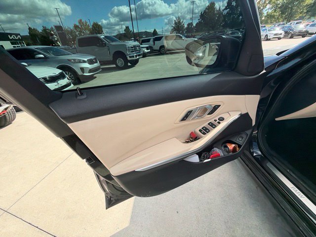 Used 2019 BMW 330i Sedan w/ Convenience Package RWD image 34