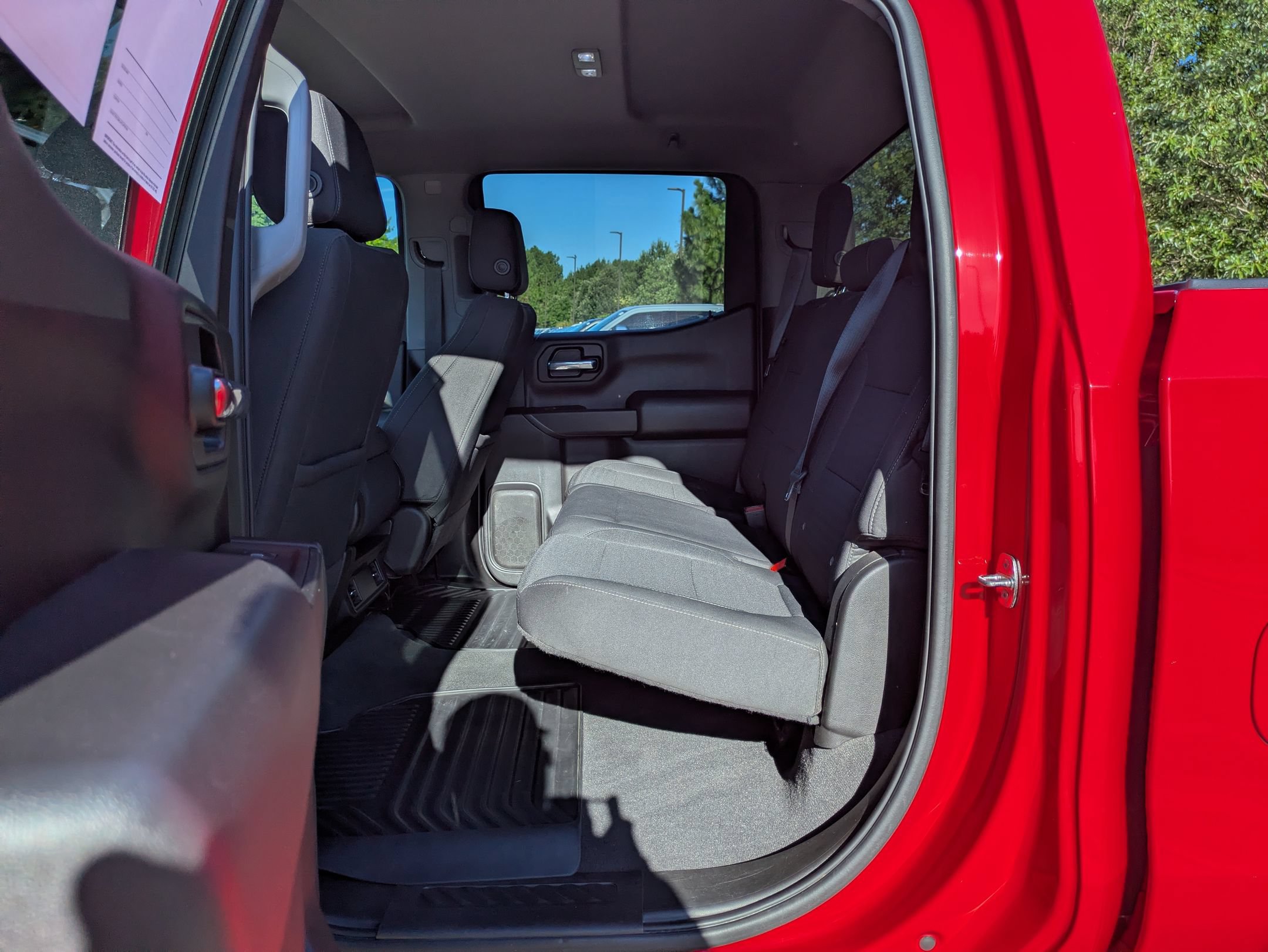 Used 2022 Chevrolet Silverado 1500 Custom Trail Boss w/ Safety Confidence Package AWD/4WD image 26