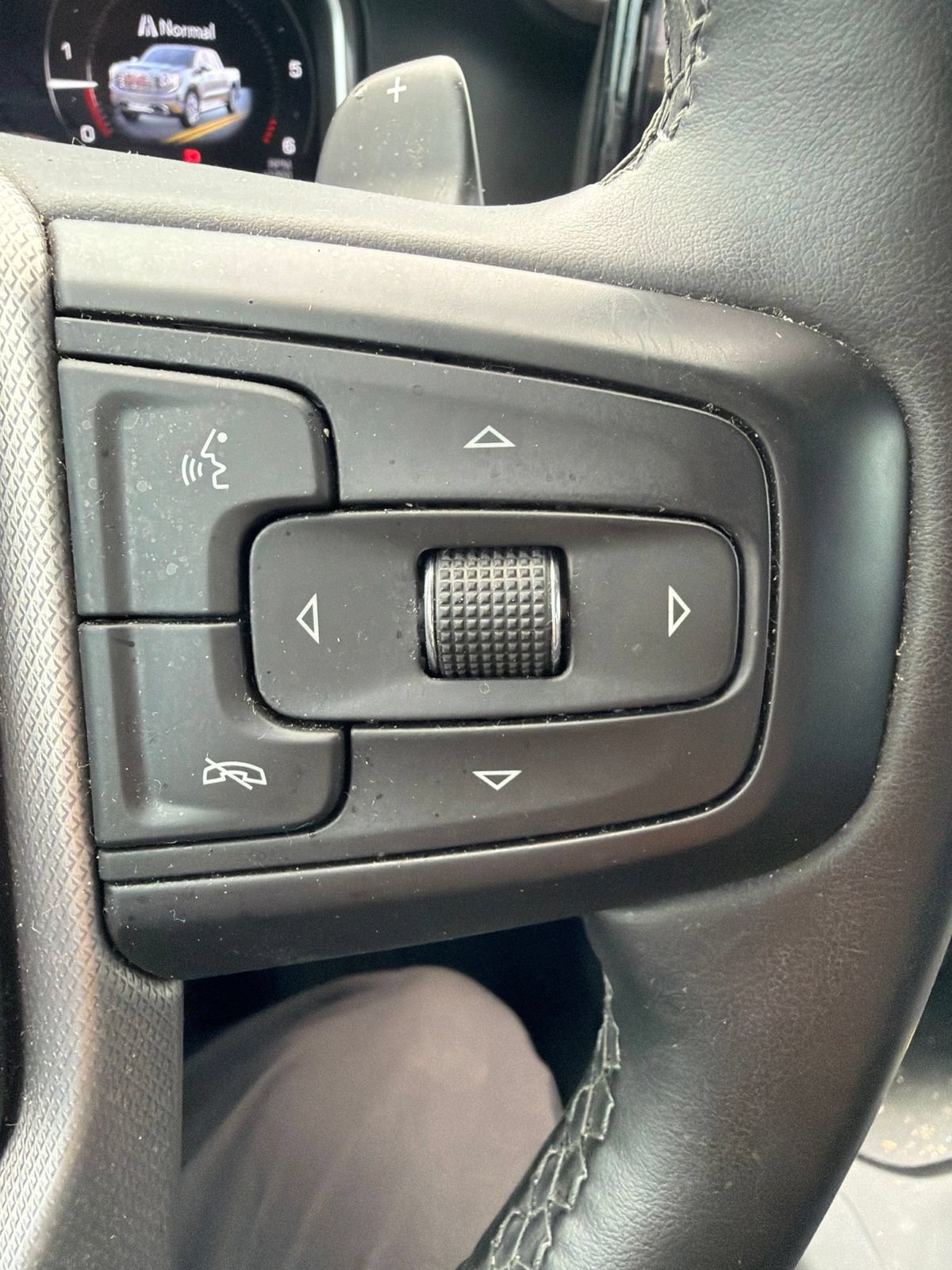 Used 2023 GMC Sierra 1500 Denali RWD image 23