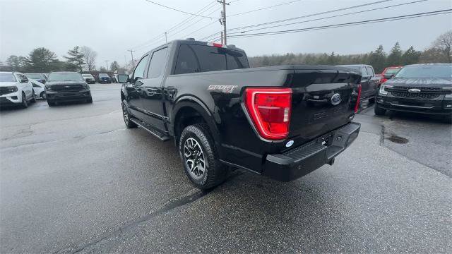 Certified 2022 Ford F150 XLT w/ Equipment Group 302A High image 17