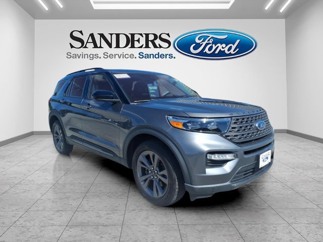 Certified 2022 Ford Explorer XLT w/ Equipment Group 202A