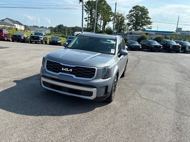 Used 2025 Kia Telluride S FWD image 7