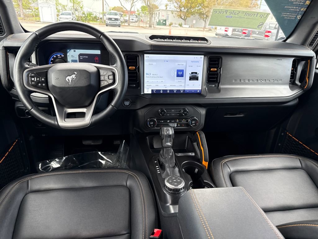 Certified 2024 Ford Bronco Badlands image 9