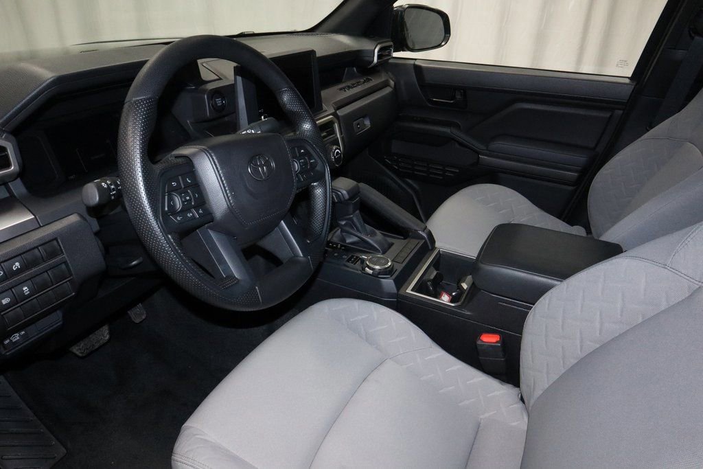 Used 2025 Toyota Tacoma SR5 image 22