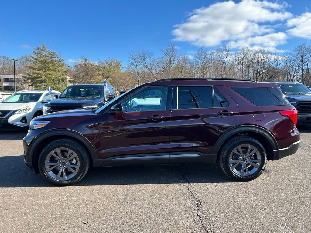 Certified 2023 Ford Explorer XLT w/ Equipment Group 202A image 5