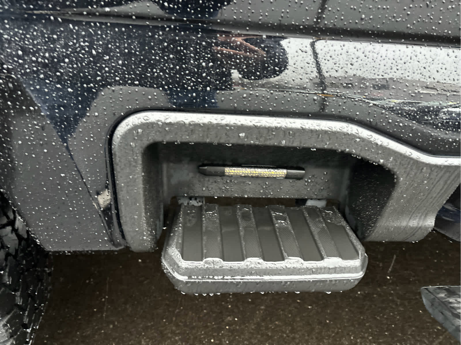 Certified 2024 Ford F350 Platinum w/ FX4 Off-Road Package image 37