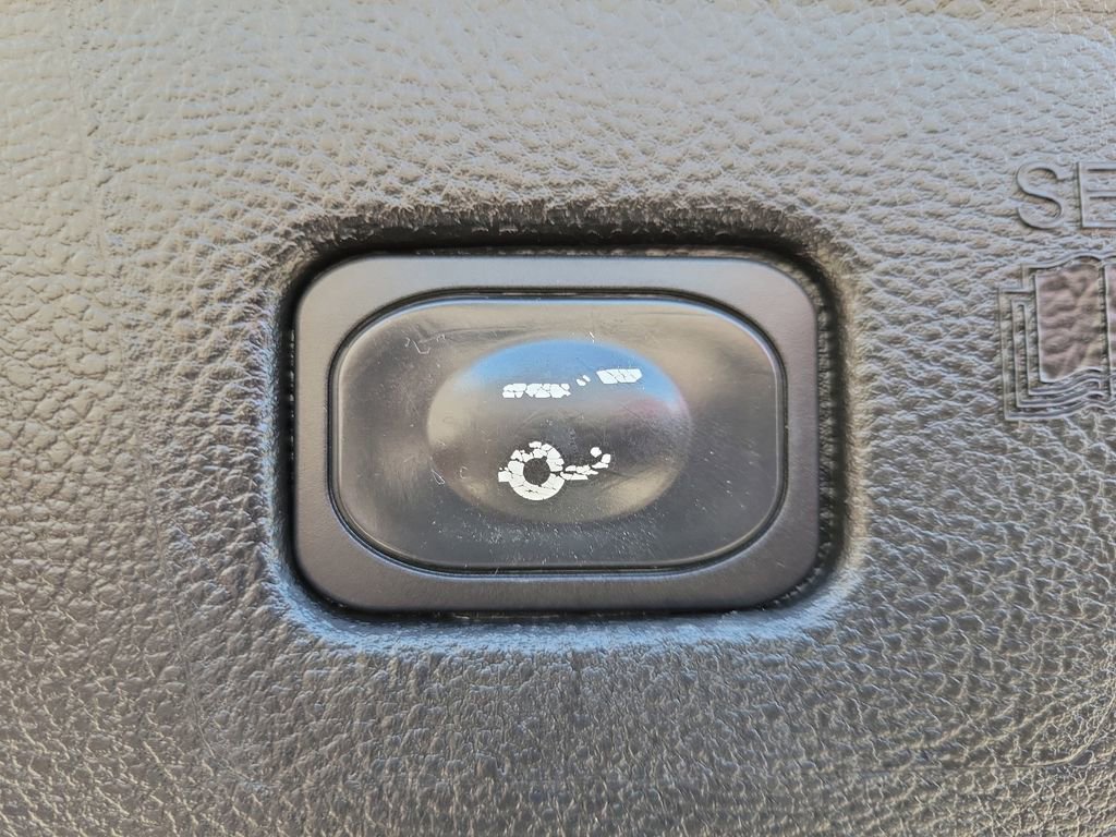 Certified 2023 Ford Edge SEL w/ Convenience Package AWD/4WD image 10