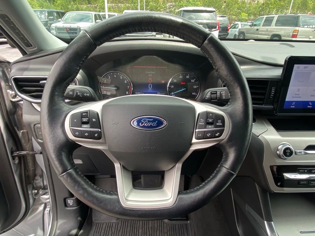 Certified 2022 Ford Explorer XLT w/ Equipment Group 202A AWD/4WD image 13