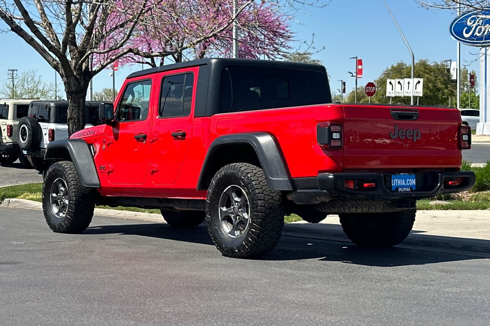 Used 2020 Jeep Gladiator Rubicon AWD/4WD image 6