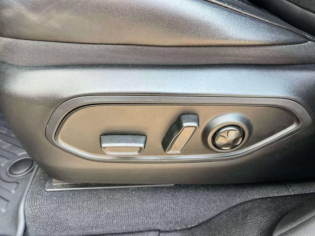 Used 2025 Jeep Grand Cherokee Altitude AWD/4WD image 30