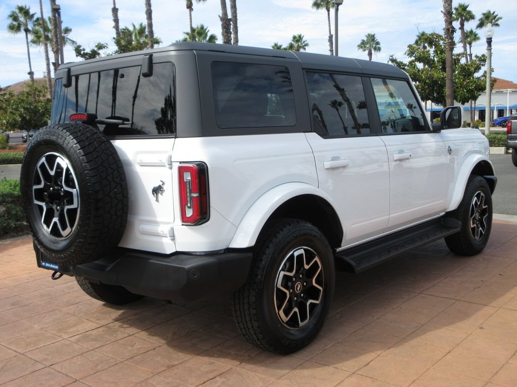 Certified 2025 Ford Bronco Outer Banks AWD/4WD image 4