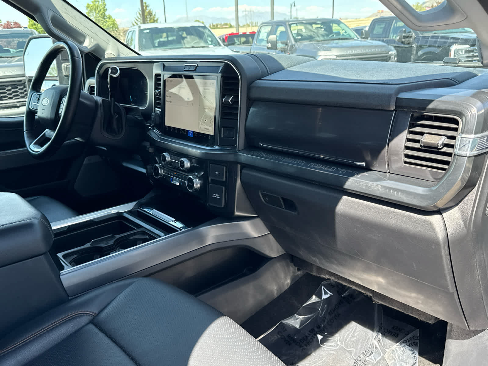 Certified 2025 Ford F350 Lariat w/ Lariat Ultimate Package AWD/4WD image 16