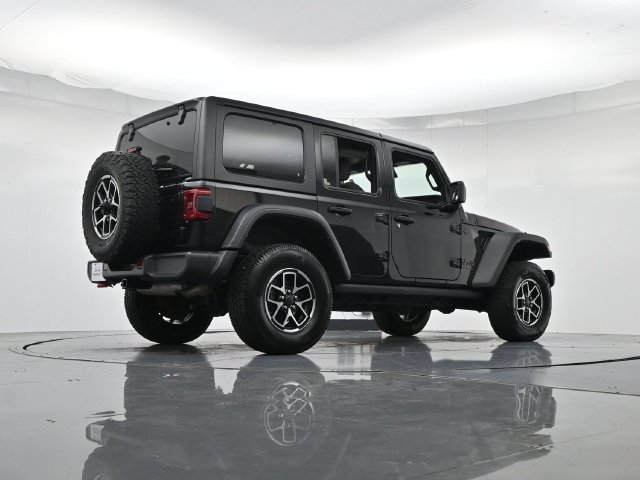 Used 2025 Jeep Wrangler Unlimited Rubicon AWD/4WD image 28