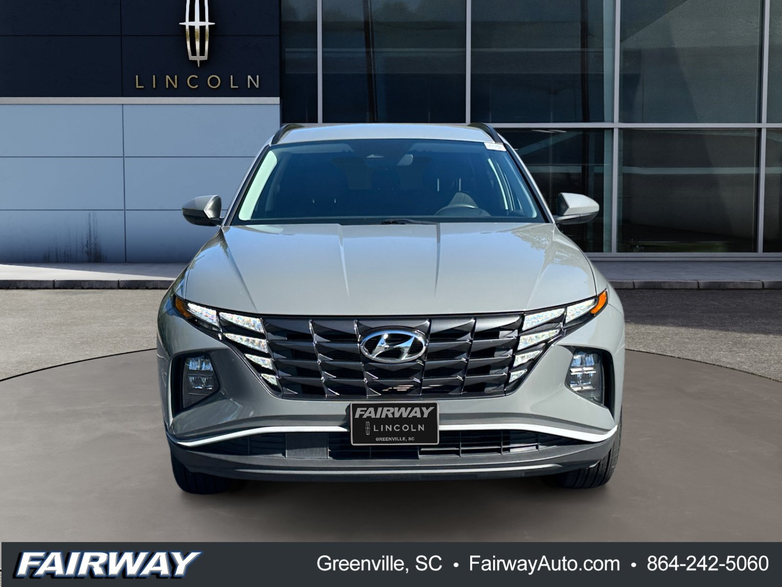 Used 2024 Hyundai Tucson SEL FWD image 2