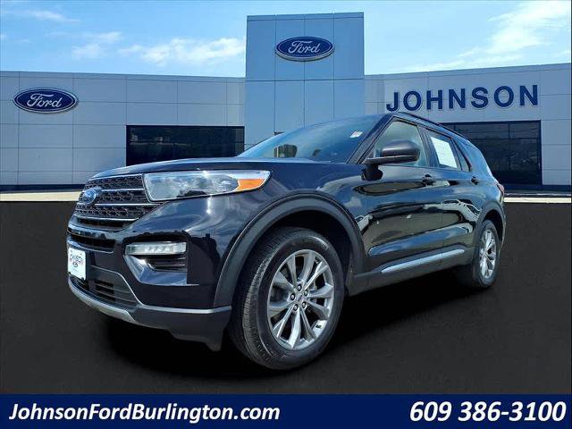 Certified 2022 Ford Explorer XLT w/ Equipment Group 202A image 4