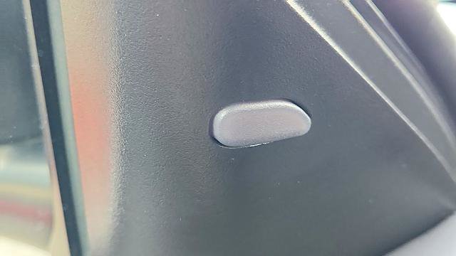 Used 2024 Nissan Altima 2.5 SV FWD image 12