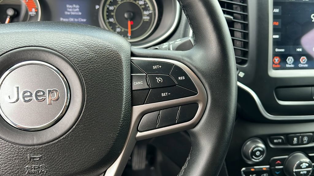 Used 2022 Jeep Cherokee Latitude Lux image 18