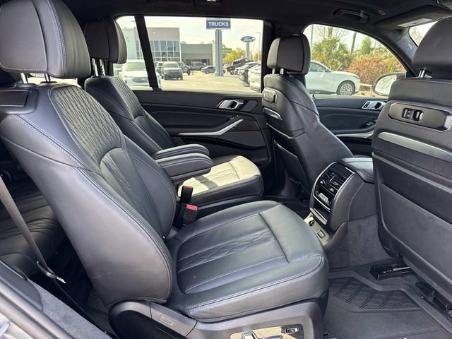 Used 2024 BMW X7 M60i w/ Executive Package image 10