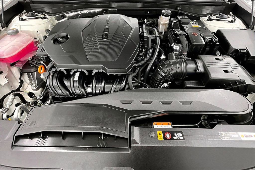 Used 2025 Hyundai Sonata SE image 12