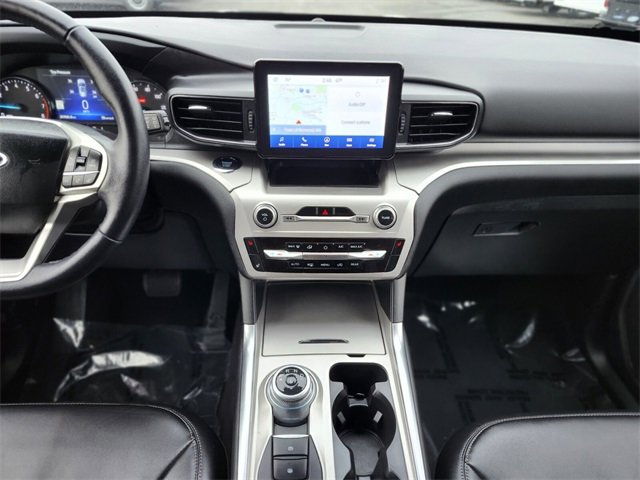 Certified 2022 Ford Explorer XLT w/ Equipment Group 202A image 14