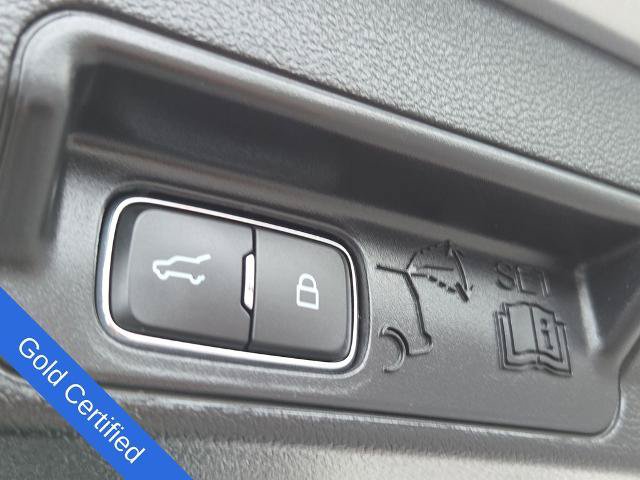 Certified 2022 Ford Explorer XLT w/ Equipment Group 202A AWD/4WD image 18