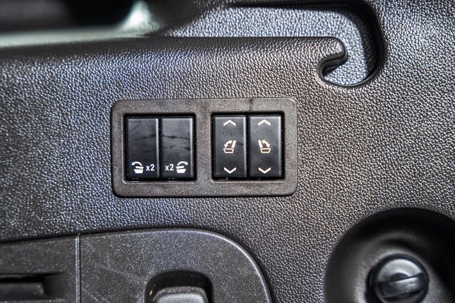 Used 2017 Chevrolet Suburban LT image 10