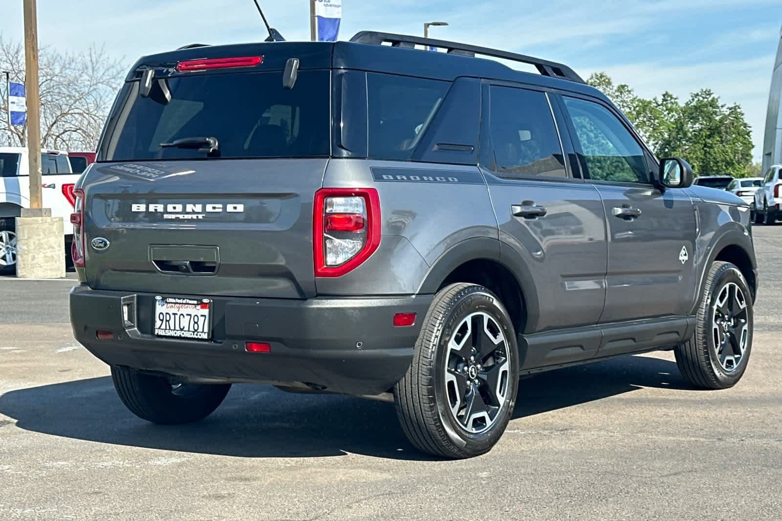 Certified 2024 Ford Bronco Sport Outer Banks w/ Topo Graphic Package image 5