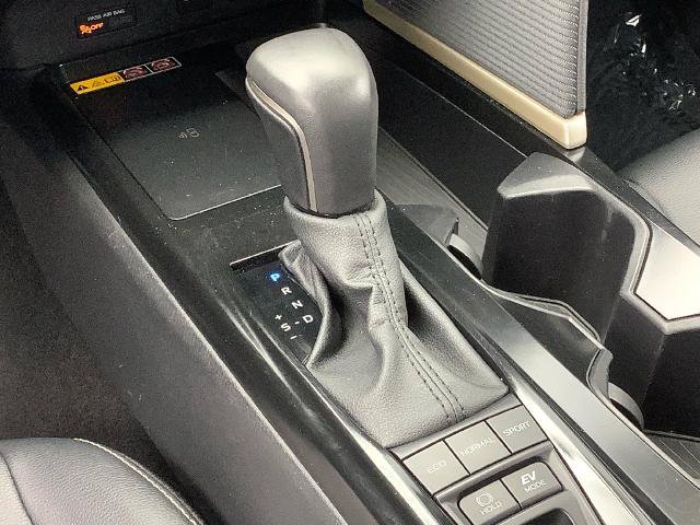 Used 2025 Toyota Camry SE FWD image 23