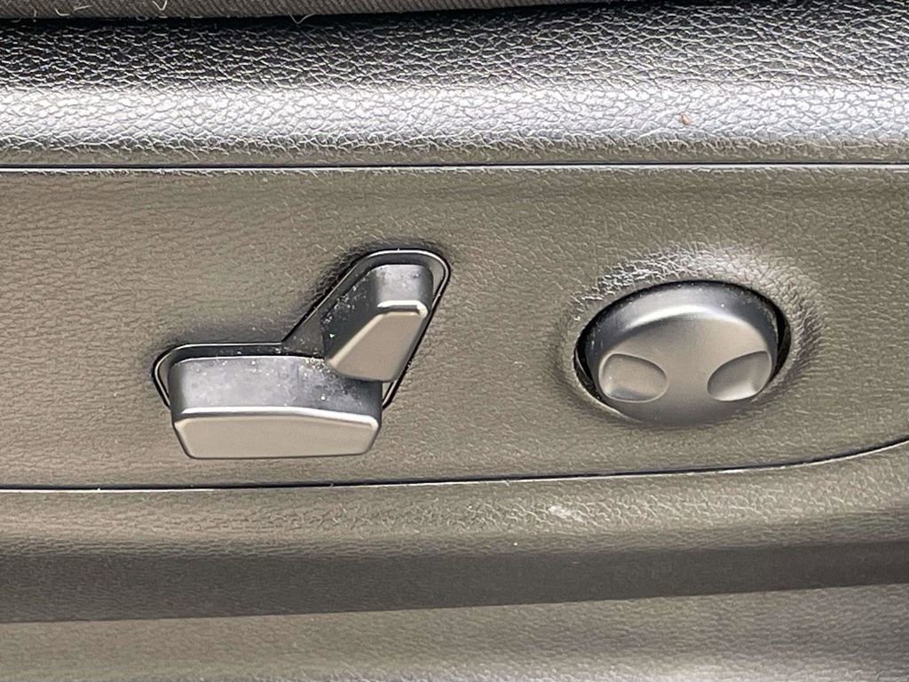 Used 2024 RAM 1500 Big Horn image 14